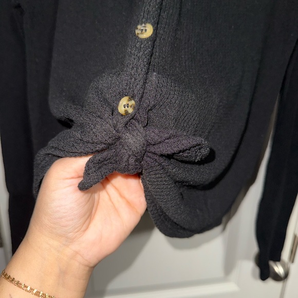 Mudd Black V-Neck Cardigan - Picture 4 of 6